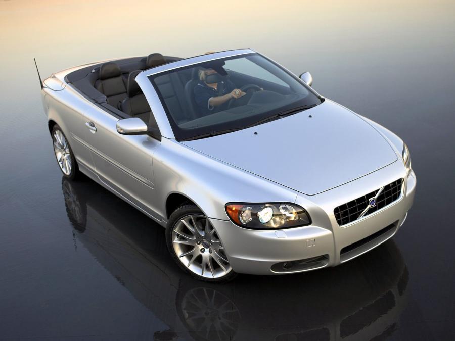  Volvo C70 T5 2005 года  (US) (фото 17 из 30)